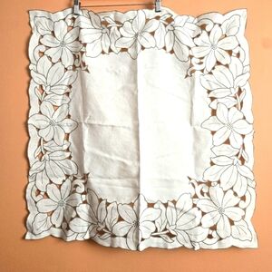 Vintage Floral Cutout Embroidered Table Topper – 31” x 31”